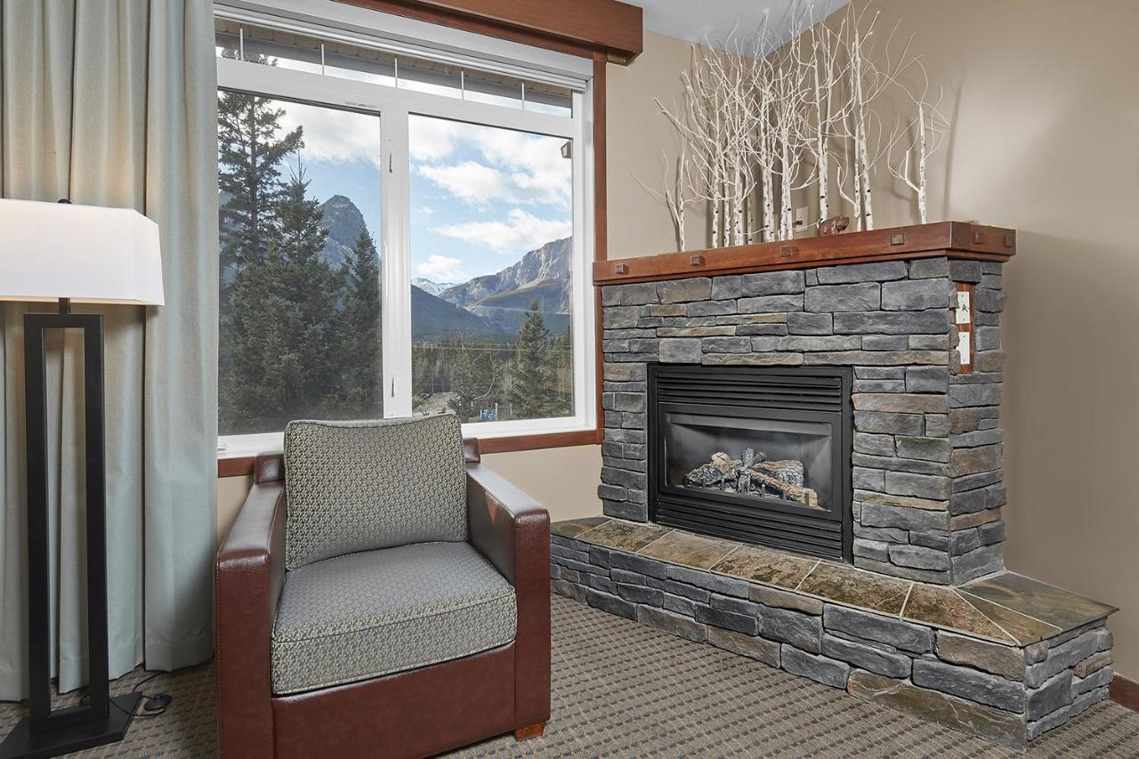 Mountain View Escape With Open Hot Tub, Views!! Villa Canmore Eksteriør bilde