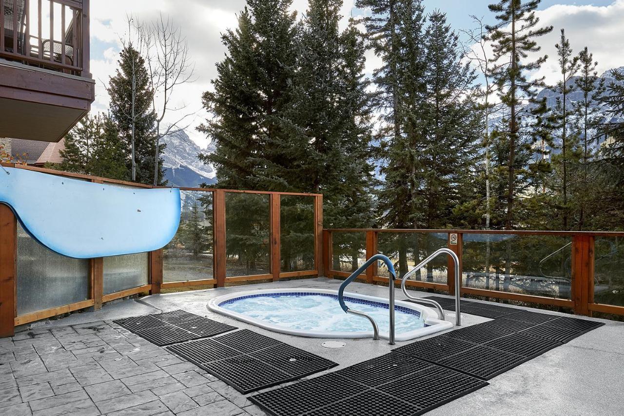 Mountain View Escape With Open Hot Tub, Views!! Villa Canmore Eksteriør bilde