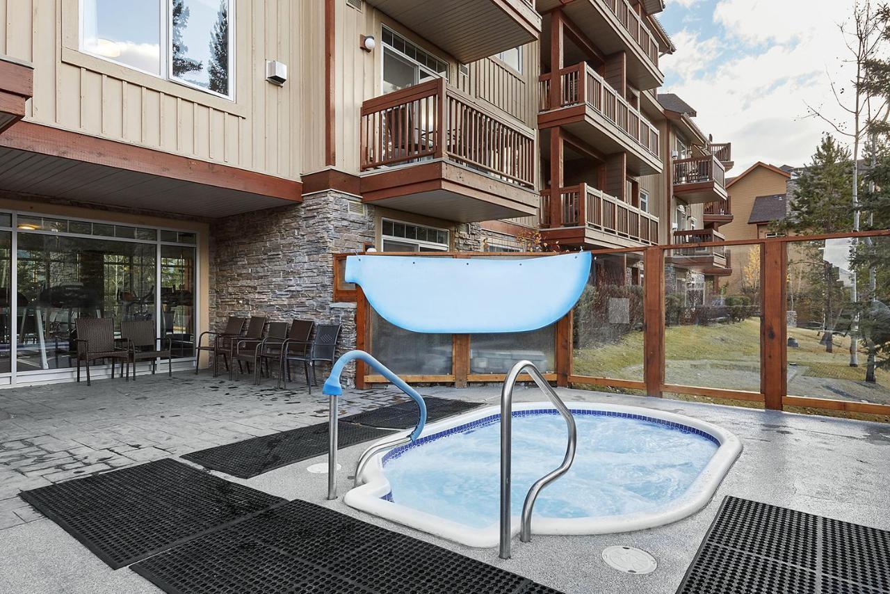 Mountain View Escape With Open Hot Tub, Views!! Villa Canmore Eksteriør bilde